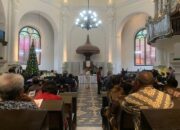 Suasana Gereja Blenduk Kota Lama Semarang saat ibadah malam Natal yang dipadati oleh jemaat. Rabu, 24 Desember 2025. (Yuni Esa Anugrah/beritajateng.tv)