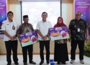 Apresiasi Nasabah, Bank Jateng Cilacap Serahkan Hadiah Bima
