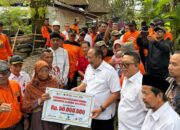 Kolaborasi dengan Pemda Karanganyar, Bank Jateng Bantu Bangun Rumah Korban Longsor