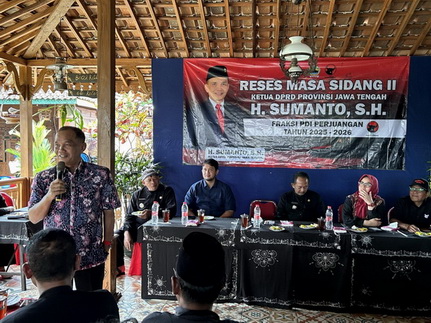 Ketua DPRD Jateng Sumanto