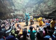 Rayakan Imlek 2026, Goa Terawang Ecopark Blora Gelar Atraksi Barongsai di Tengah Hutan