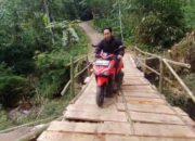 Akses Jalan Masih Jembatan Darurat, Warga Desa Duren Desak Pemkab Semarang Bangun Permanen