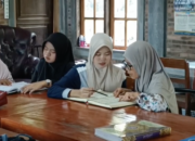 Semangat Mengaji di Usia Senja, Kisah Santri Lansia Mondok Saat Ramadhan di Banyubiru