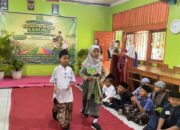 Fashion Show Sarung, Cara Unik SDN Tugurejo 01 Tanamkan Nilai Ramadan