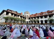 Shalat Idulfitri Sambil Wisata di Ikon Semarang Lawang Sewu