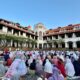 Shalat Idulfitri Sambil Wisata di Ikon Semarang Lawang Sewu