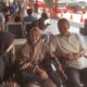 Pasutri asal Jepara yang memilih mudik dengan kereta menuju Cirebon di Stasiun Tawang Semarang. Rabu, 18 Maret 2026. (Yuni Esa Anugrah/beritajateng.tv)