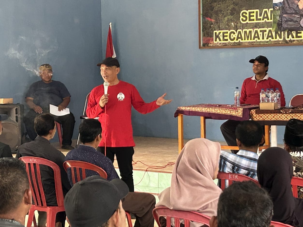 Ketua DPRD Jateng Sumanto