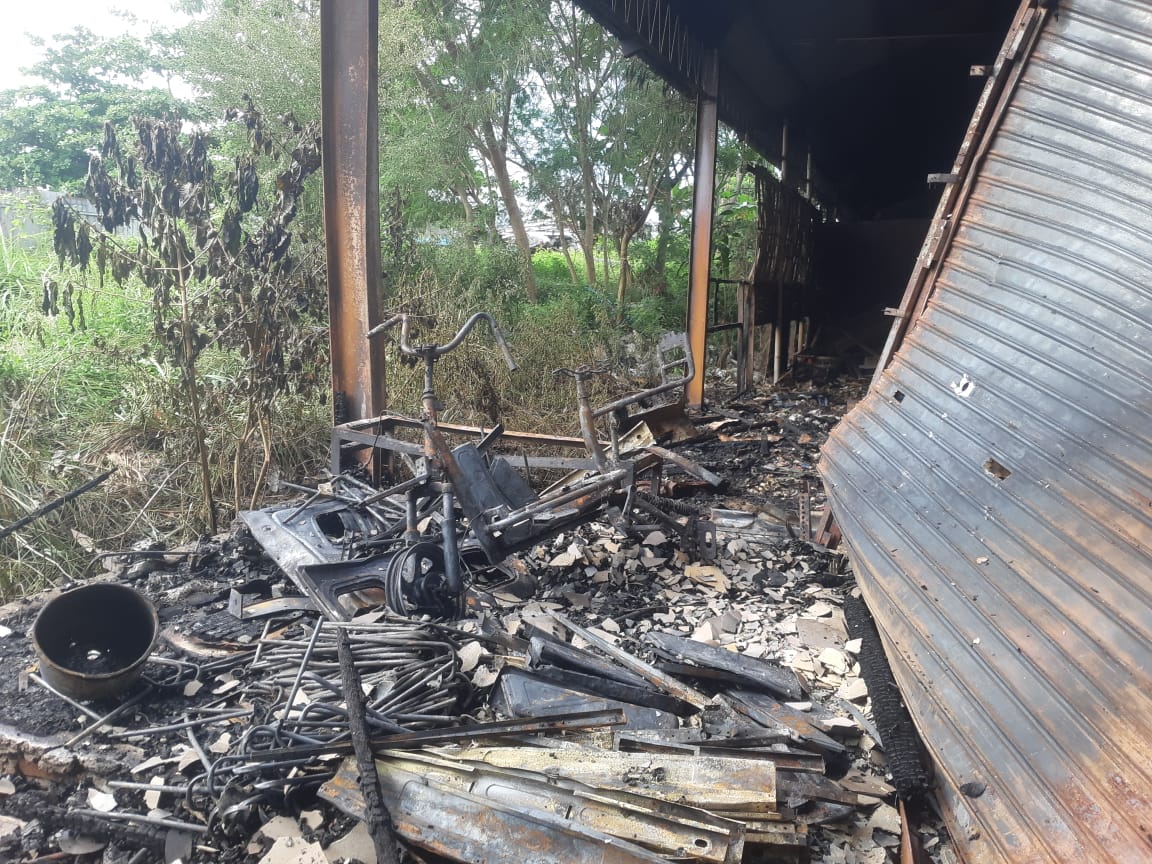 Kebakaran di Area Klitikan Pasar Waru, Hanguskan 3 Kios dan Gudang Onderdil