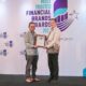Pemimpin Cabang Jakarta, Anugerah Sigit Yanuar saat menerima penghargaan kategori Bank Pembangunan Daerah dalam ajang Most Trusted Financial Brands Awards 2026 di Hotel Aryaduta, Jakarta, Selasa, 31 Maret 2026. (Bank Jateng)