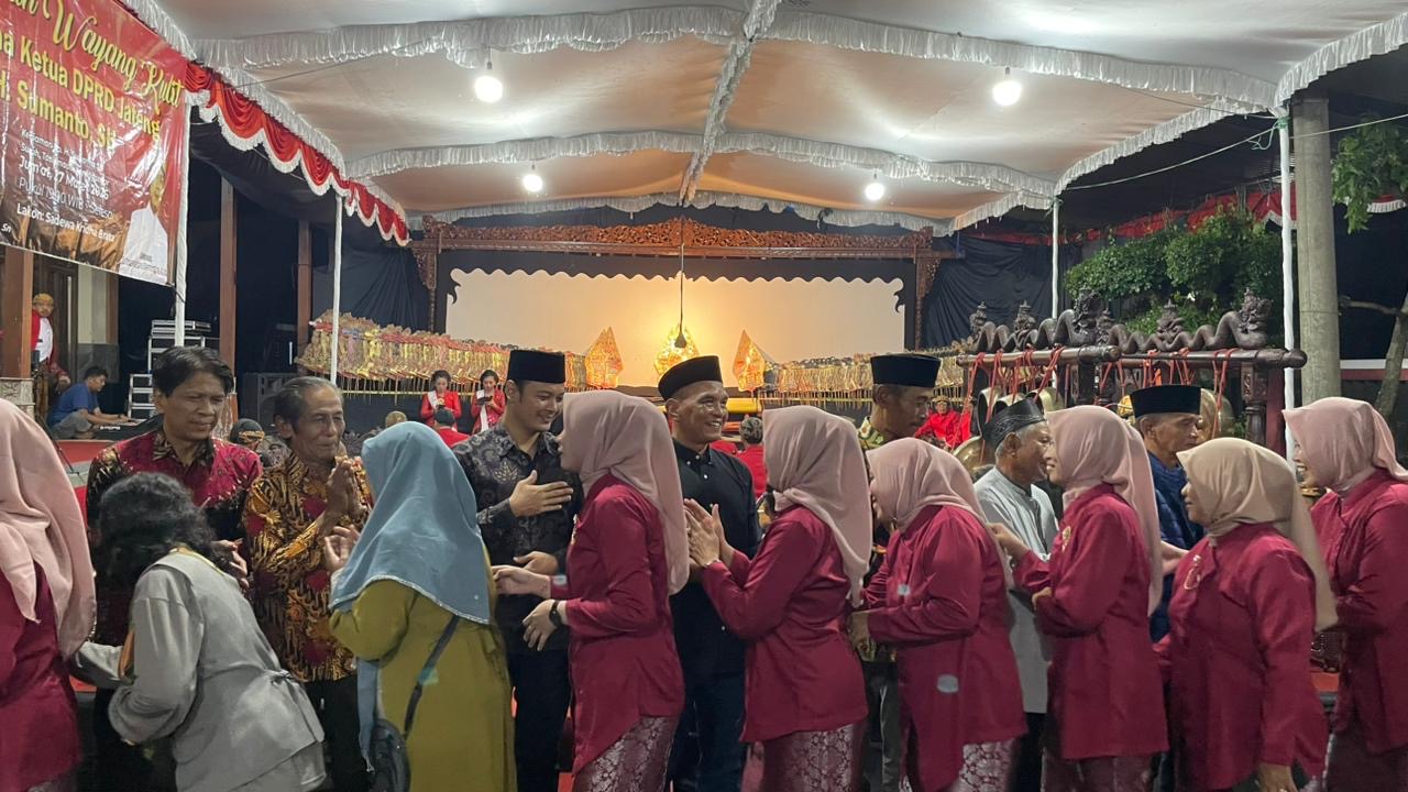 Ketua DPRD Jateng Sumanto