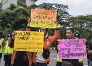 Gelar Aksi Damai, Driver Ojol Semarang Minta Perlindungan Hukum dan Keluhkan Opsen Pajak Jateng