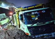 Diduga Rem Blong, Dua Truk Hino Tabrakan di Jalur Penyelamat JLS Salatiga