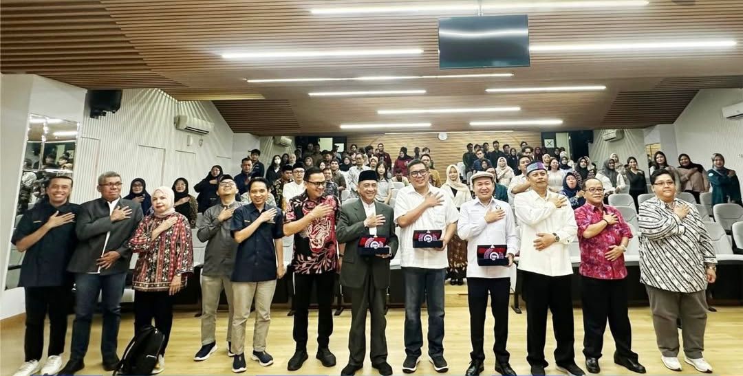 Bedah Buku
