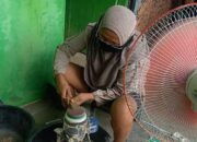 Jelang Idul Adha, Perajin Tusuk Sate di Blora Kebanjiran Order, Pesanan Tembus 15 Ribu per Hari
