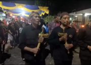 Jamasan Keris Kelurahan Mlangsen, Kirab Tiga Pusaka Warnai Perayaan Malam 1 Suro di Blora