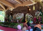 UNNES Satukan Tradisi dan Misi Sosial Lewat Pagelaran Adat Jawa-Akad Nikah Massal