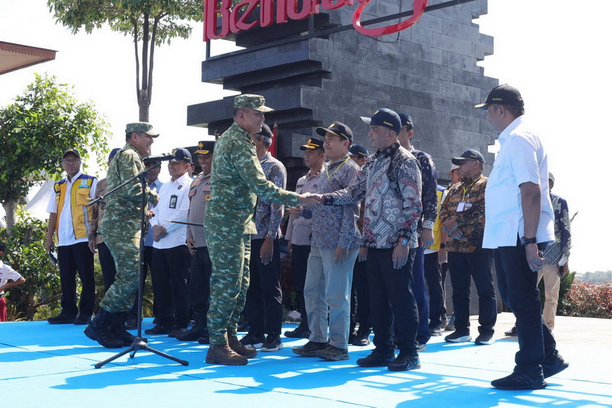 Ketua DPRD Jateng Sumanto