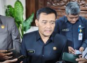 Harga Ayam dan Telur Anjlok, Ahmad Luthfi Wajibkan Dapur MBG di Jawa Tengah Beli Produk Lokal
