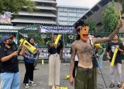 Jurnalis Gelar Aksi Kamisan di Kantor Gubernur Jateng, Tolak Sebutan Londo Ireng dari Presiden