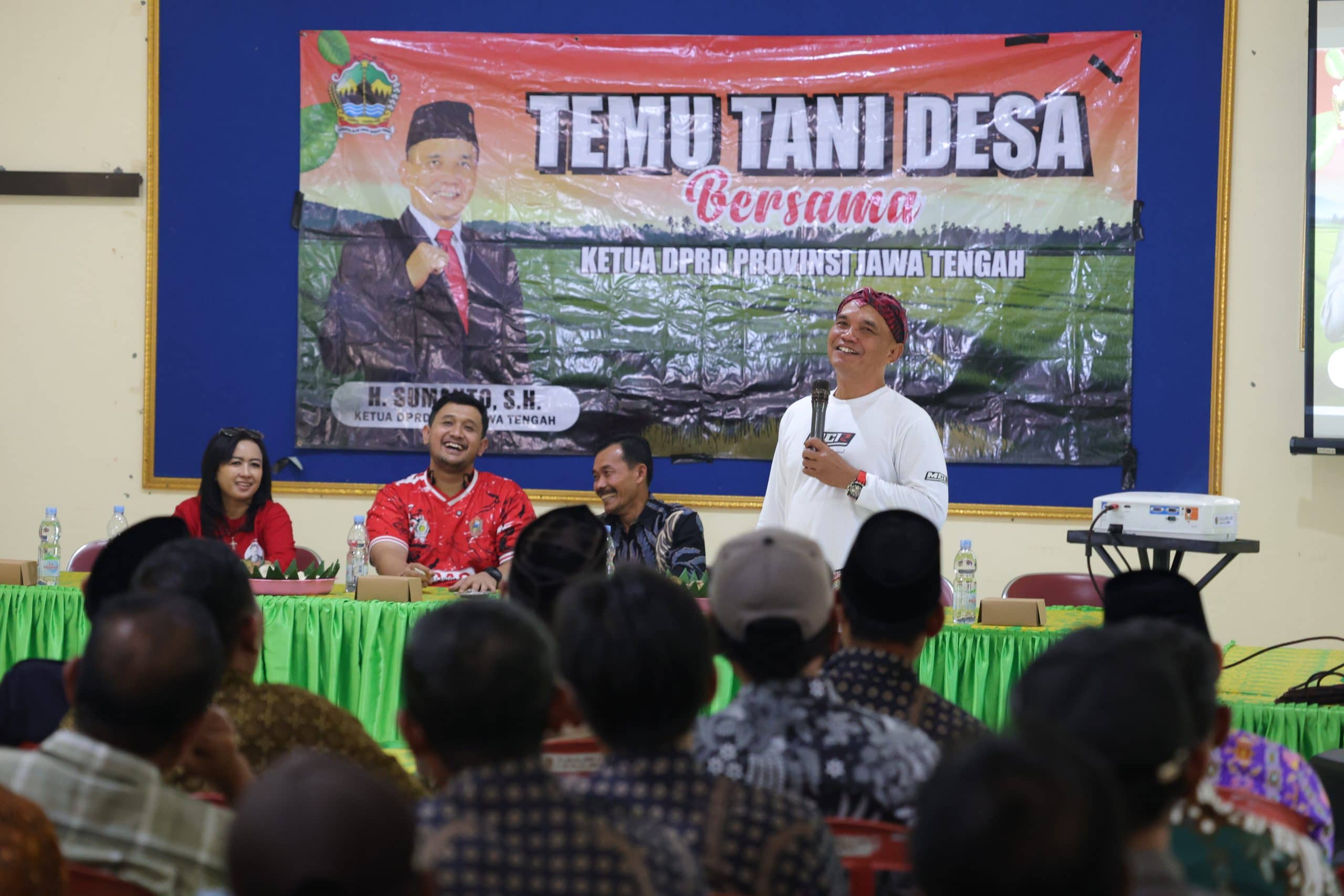 Ketua DPRD Jateng Sumanto