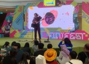 Kisah Hiroaki Kato, Penyanyi Jepang yang Jatuh Cinta pada Sastra Indonesia karena Novel Bumi Manusia