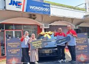 UMKM Lokal Naik Kelas! Royal Healthy Juarai JLC Race Award dan Raih Mobil Listrik dari JNE