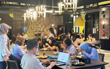 Cari Tempat WFC di Semarang? Meet n' Eat Rooms Inc Tawarkan Suasana Nyaman juga Menu Lengkap