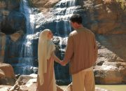 Dinda dan Rey Rayakan Anniversary ke-6 di Curug Cikanteh, Keindahan Alamnya Sungguh Menenangkan