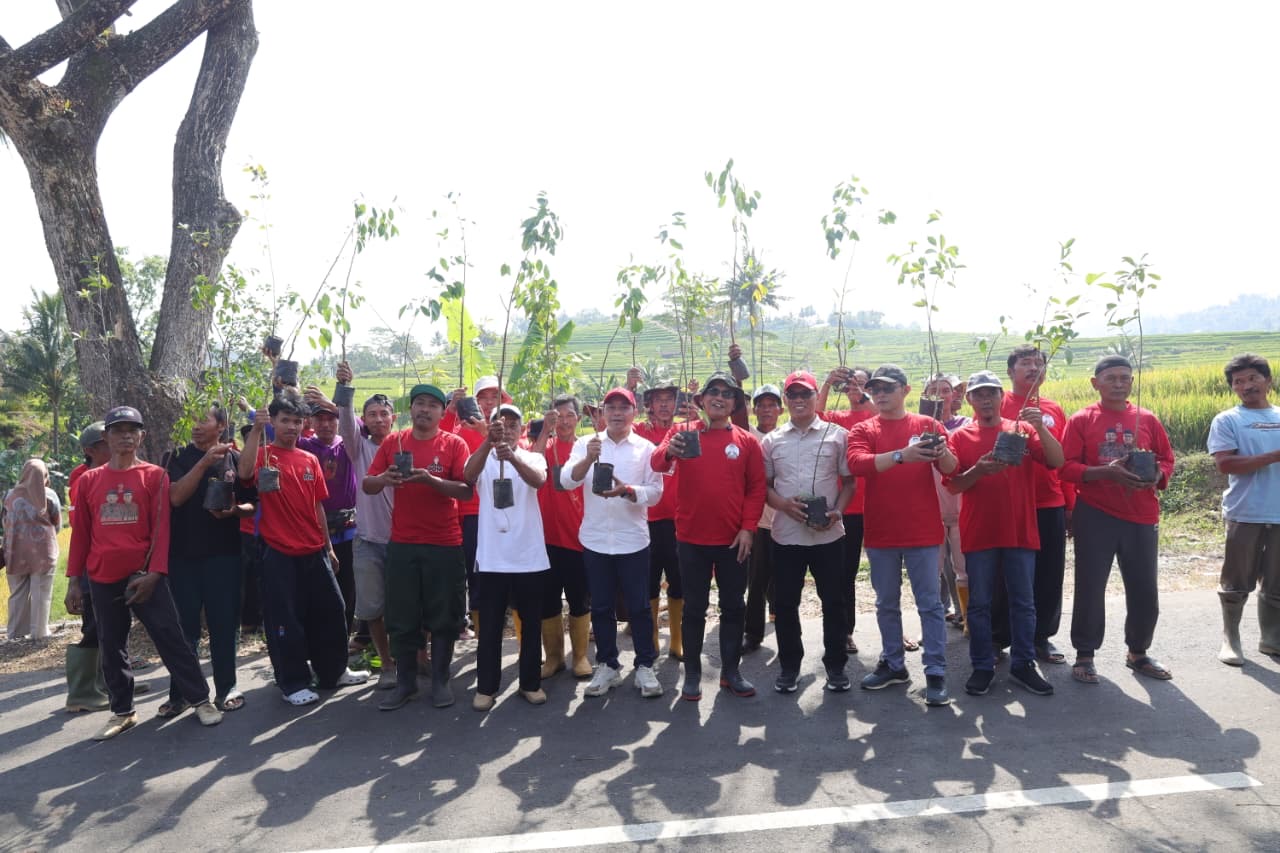 Ketua DPRD Jateng Sumanto