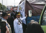 Bantu Penanganan Dampak Gempa Bumi, Pemprov Jateng Kirim Ribuan Paket Bantuan dan Belasan Relawan ke NTT
