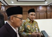 Marak Karhutla Selama Kemarau Panjang, Gus Yasin Minta Perokok Tak Buang Puntung Sembarangan