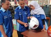 Prihatin Angka Kecelakaan Pemotor Tinggi, Siswa SMKN 2 Salatiga Ciptakan Helm Pintar SiagaRide