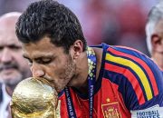 Rodri Dikabarkan Memilih Barcelona, Keputusannya Tuai Pro dan Kontra