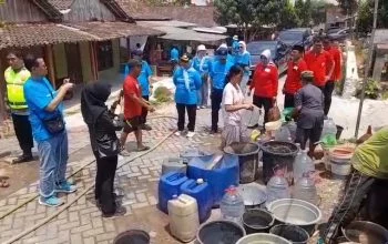 Penyaluran air bersih di Blora