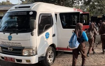 Bus Angkutan Sekolah Gratis di Kabupaten Semarang