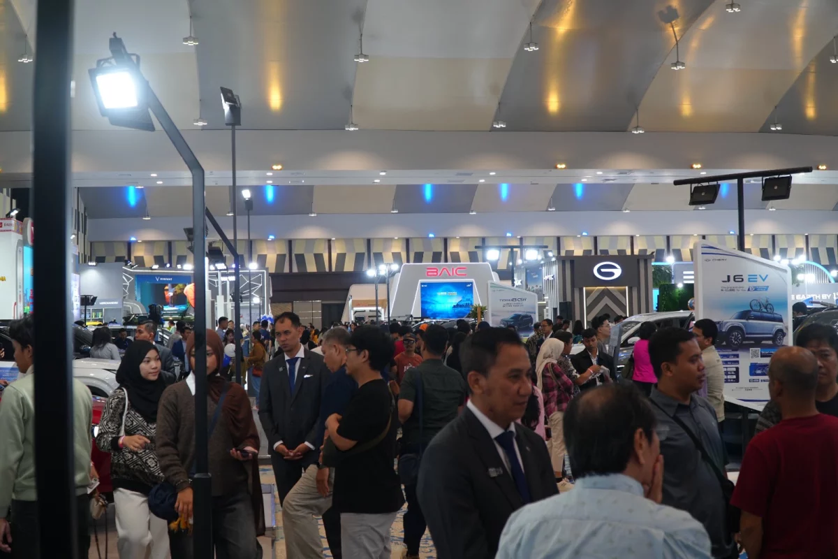 Ilustrasi pameran otomotif GIIAS Semarang