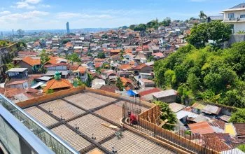 Kolam Renang Fave Hotel Simpang Lima