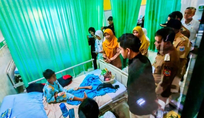 Keracunan MBG Batang