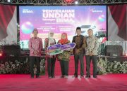 Semarak HUT ke-81 RI di Demak, Bank Jateng Serahkan Grandprize Tabungan Bima Toyota Innova Zenix