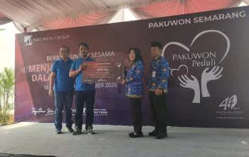 Pakuwon Semarang Bagi 750 Sembako, Siapkan Peluang Ekonomi untuk Warga Tinjomoyo