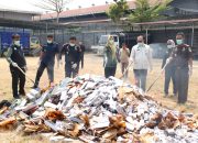 Kejari Kota Semarang Musnahkan Barang Bukti 102 Perkara, 1,1 Kg Narkotika hingga 26 HP Dihancurkan
