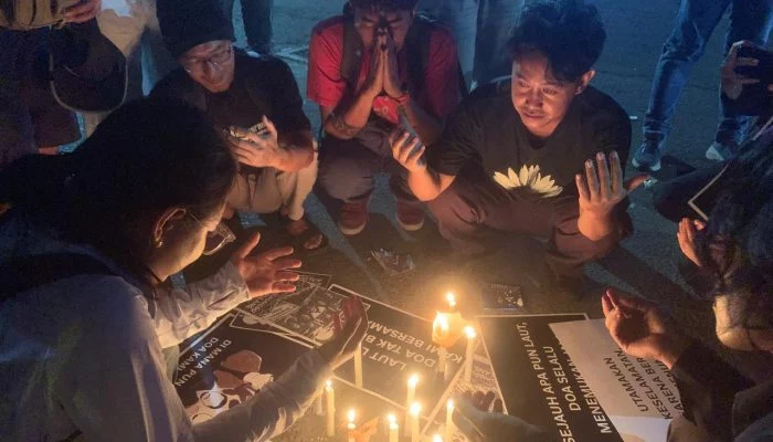 Doa Bersama dari Jurnalis Semarang untuk 8 Orang Hilang di Selat Sunda