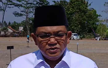 Bupati Semarang, Ngesti Nugraha katakan, usai menghadiri Upacara Hari Santri Nasional (HSN) tingkat Kabupaten Semarang yang gelarannya di area parkir Saloka Theme Park, Tuntang, Kabupaten Semarang, Kamis, 22 Oktober 2026. (Bowo Pribadi/beritajateng.tv)