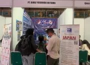 Cerita Cerly Nurlita, Belum Prosesi Wisuda Sudah Cari Kerja di Job Fair UPGRIS