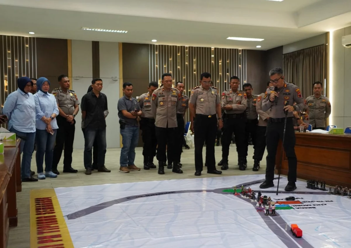 Persiapan pengamanan melalui Tactical Floor Game (TFG) di Polrestabes Semarang, Senin, 19 Oktober 2026. (Dok. Polrestabes Semarang)