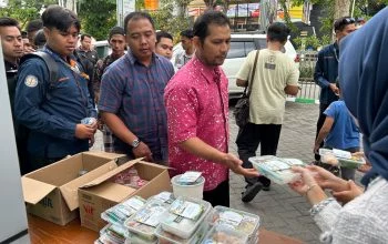 Sebungkus Makanan, Sejuta Makna: Mengetuk Pintu Langit, Cerita Jumat Berkah Pegadaian Semarang
