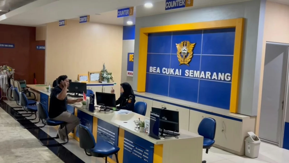 ‎KPK Geledah Kantor Bea Cukai Semarang dan Kanwil Jateng, Sita Dokumen hingga Uang Tunai