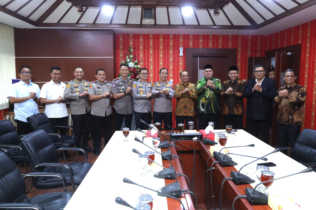 Ketua DPRD Jawa Tengah Sumanto