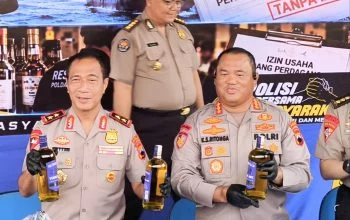 Dua Ribu Botol Miras Gagal Diangkut ke Karimunjawa, Kapolda Jateng: Kapal Berlayar Tanpa Izin Resmi